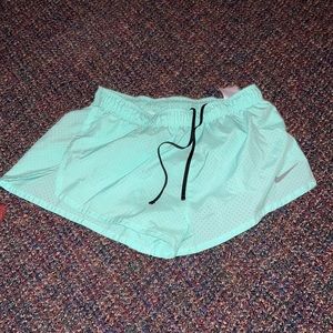 Womens Nike S running short